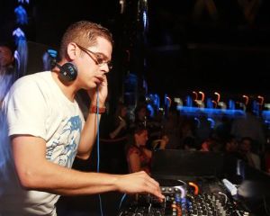 briancross-normal-672xXx80