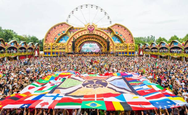 por-tomorrowland-desfila-una-importante-nomina-de-artistas-de-renombre-foto-festivalpictures-be.jpg