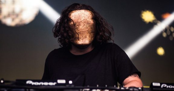 golden-features2-1200x630